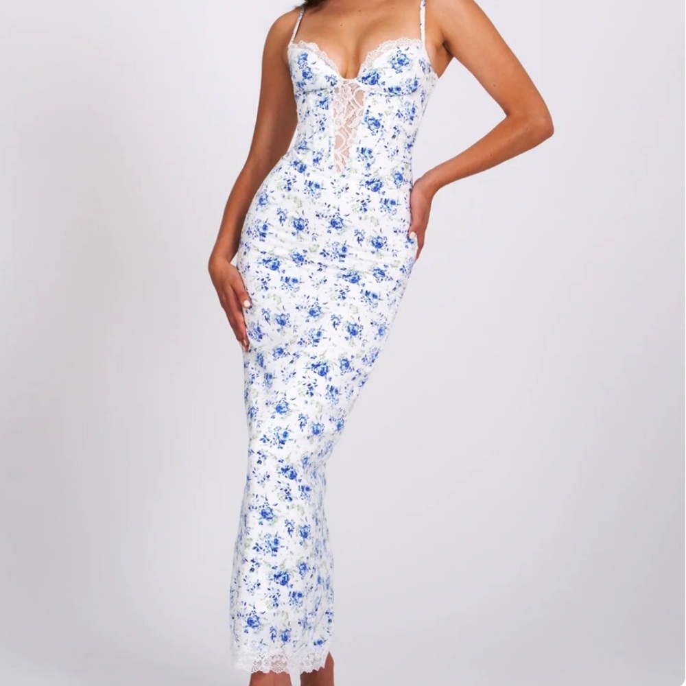 Miss Circle Dress